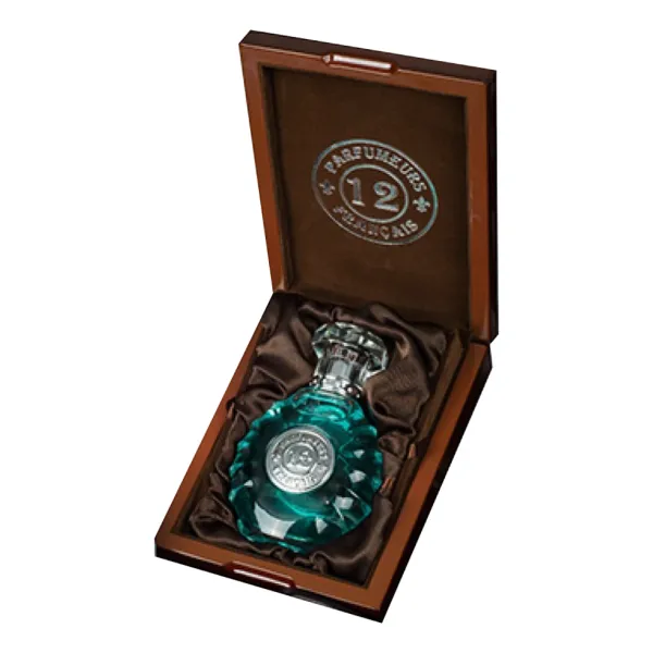 Les 12 Parfumeurs Francais Le Charme